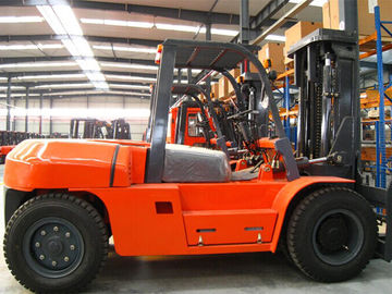 Diesel Powered Heavy Duty Forklift , Load Capacity 6 Ton Forklift 3m - 6m Lift Height supplier